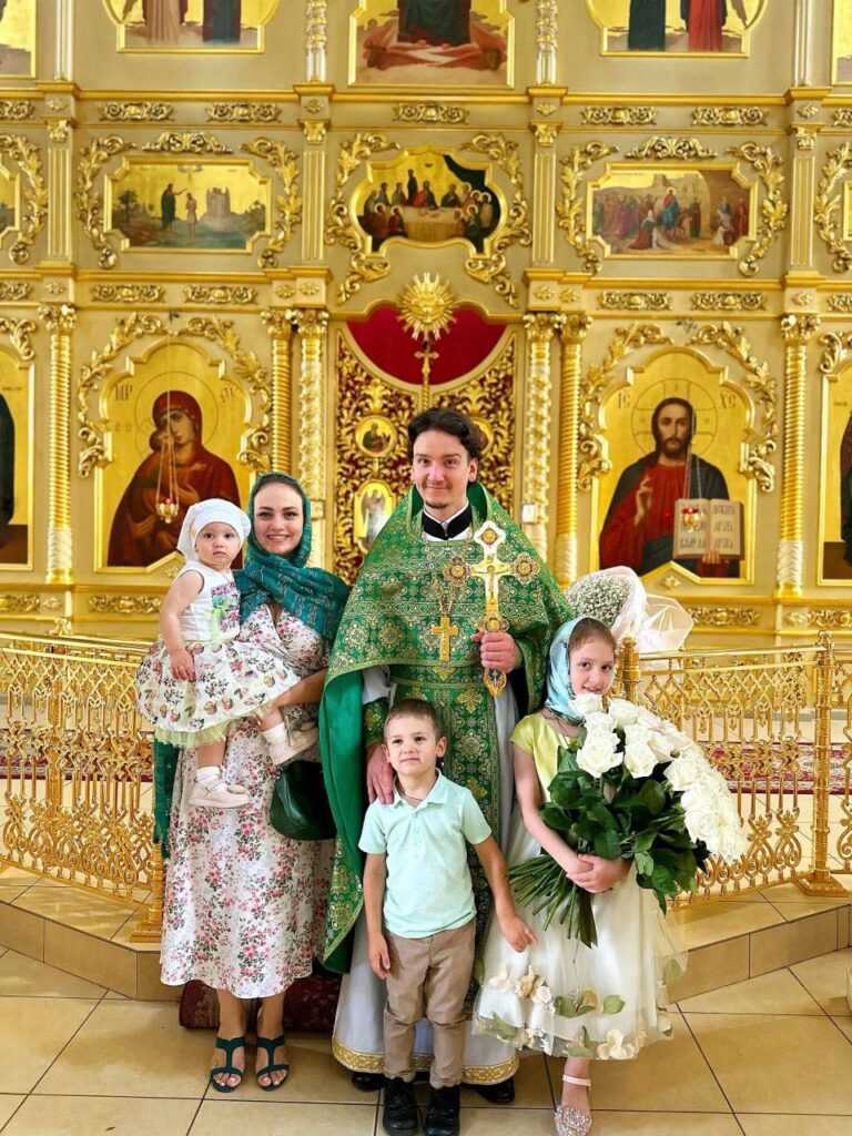 Именины настоятеля.
