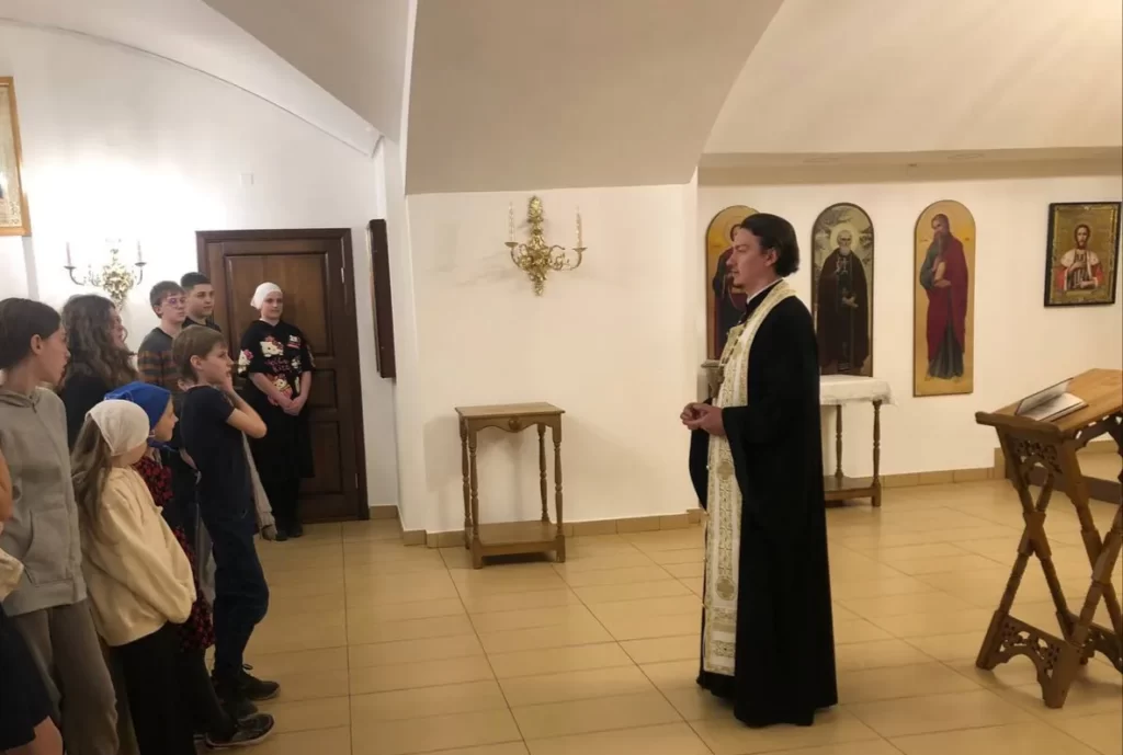 Беседа с настоятелем Собора отцом Серафимом.