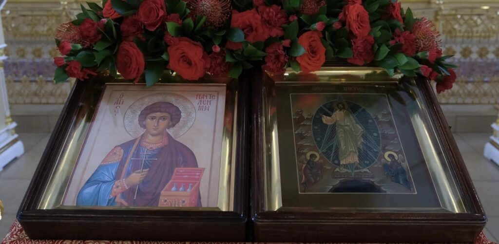 День памяти великомученика и целителя Пантелеимона.