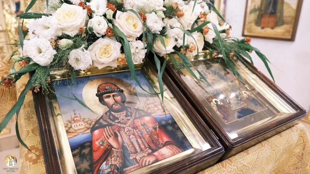 Празднование второго обретения честных мощей святого благоверного великого князя Дмитрия Донского.